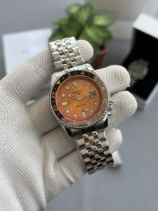 Seiko 5 Sports Premium Orange W352