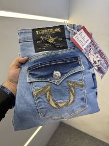 TRUE_ RELIGION PREMIUM LIGHT BLUE DENIM JEANS BOOTCUT DENIM LENGHT 41