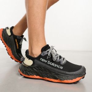  New Balanc e fresh foam more trail v 3 black orange
