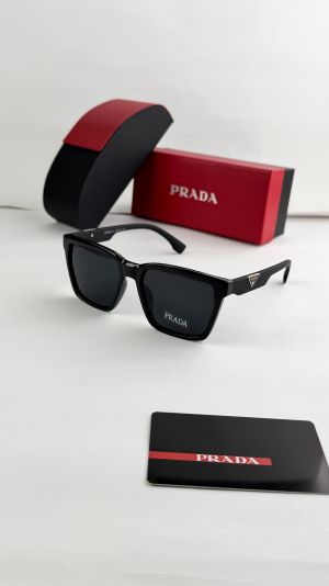 Prada_black_626