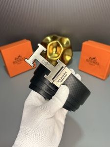 Herme_s reversible belt HM-584 silver buccal with og box 