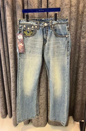 TRUE RELIGION IMPORTED STORE ARTICLE JEANS 
