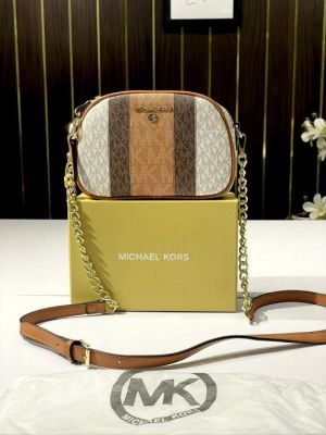 _Michael_kors_oval_crossbody_bag_withog_box(10296-1-biege)