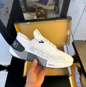 Under Armourr HOVR Phantom 3 Storm White Black 1128