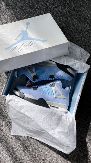 Nik e Air Jordan 4 University Blue In Semi UA QUALITY