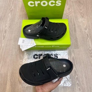 croc s yukon vista premium clogs