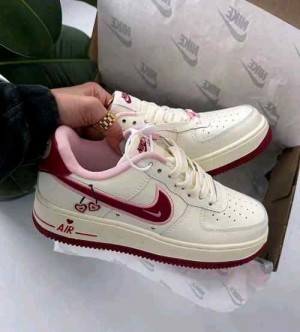 Nikee Airforce 1 Low Valentines Day
