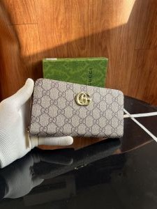 Gucci_Womens_Wallet