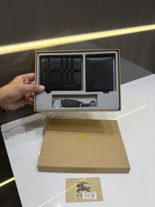  BURBERR.Y PREMIUM WALLET COMBO WITH OG BOX & ACCESSORIES