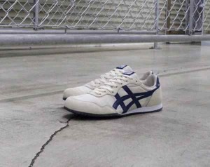 Onitsukaa Tiger Serrano Birch Peacoat