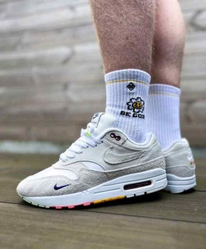Nik ee Air max 1 pom pom polka dot
