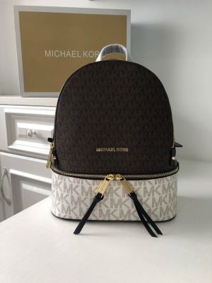 Michael_Kors_Rhea_089_Backpack_With_DustCover