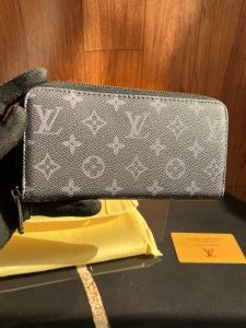 _Louis_Vuitton_Womens_Wallet
