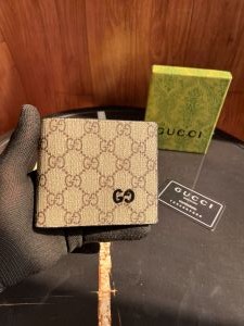 Gucci_Mens_Wallet