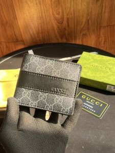 Gucci_Mens_Wallet