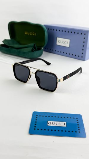 Gucci_gold_black_0963