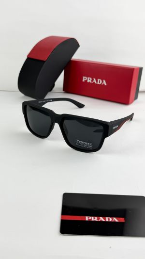Prada_black_84s