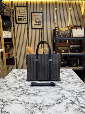 Goyar.dpremium quality laptop bag in ian canvas with strap (black)