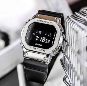 Casio gshock gms5600 silver black