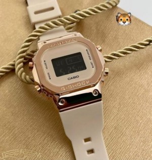 Casio gshock gms5600