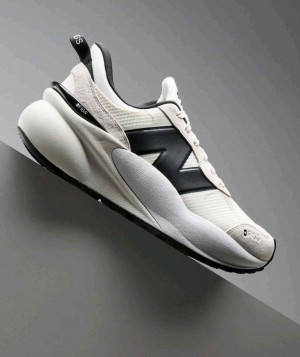 New Bala_nce Figs White