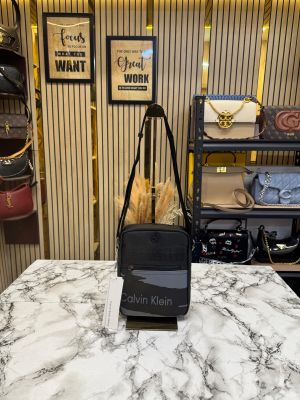 Calvin_Klein CK Edge Grey Accent Edition Crossbody Bag (9515)