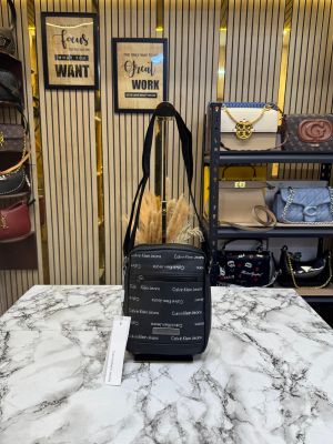 CALVIN KLEI_N LOGO SIDE BAG PREMIUM QUALITY (9463-BLACK)