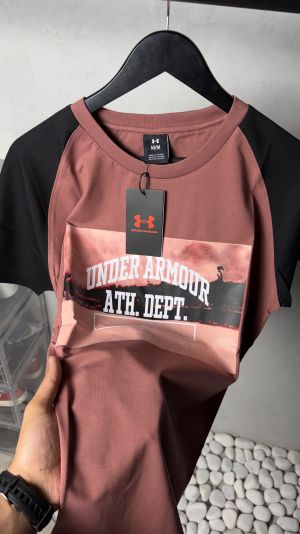 Under Armou_r Premium  T-Shirt 1965