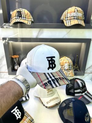 Burberr y White Embroidery Logo Premium Cap F3489-A8