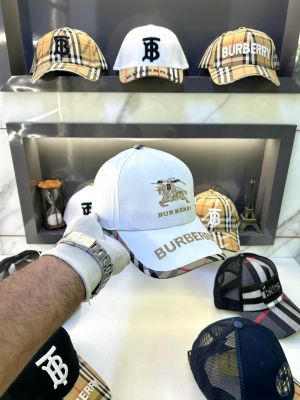 Burberr y White Embroidery Logo Premium Cap F3489-A3