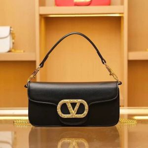 VALANTINO_GARAVANI_HANDBAG_WITH_BOX_6312