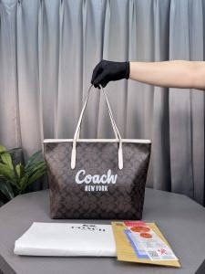 COAC_H CITY TOTE BAG HEAVY QUALITY WITH DUST BAG & BILL 