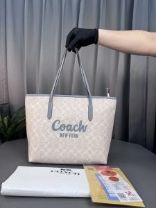 COAC_H CITY TOTE BAG HEAVY QUALITY WITH DUST BAG & BILL 