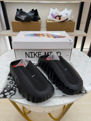 Nik ee Mind 001  mules in black