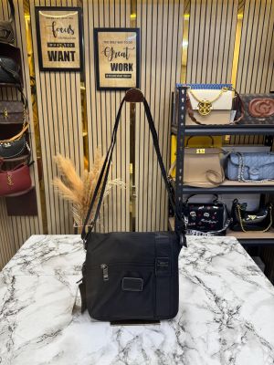 TUMI Alpha Hudson Voyager Crossbody Side Bag Black (T25501)