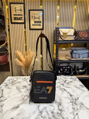Emporio Arman_i EA7 Velocity Grid Crossbody Side Bag (9518-Black)