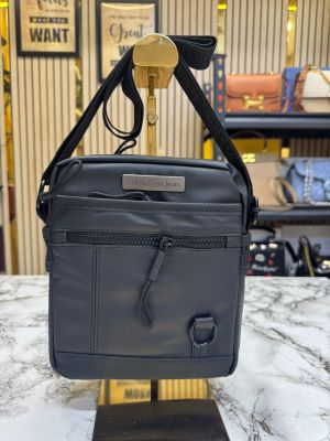Calvin_Klein Jeans Compact Utility Crossbody Bag (82004-Black)