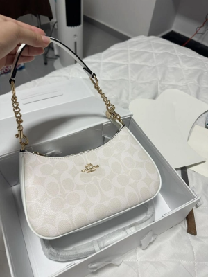 Coach_Teri_White_Shoulder_Bag_With_OG_Box_Dust_Cover_White_Ct