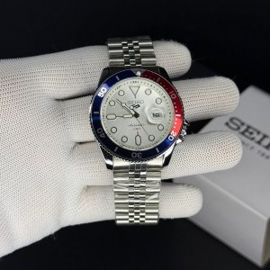 Seiko Sports 5 GMT White