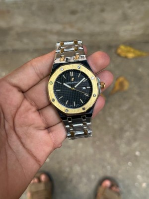 AUDEMAR S PIGUET ROYAL OAK QUARTZ