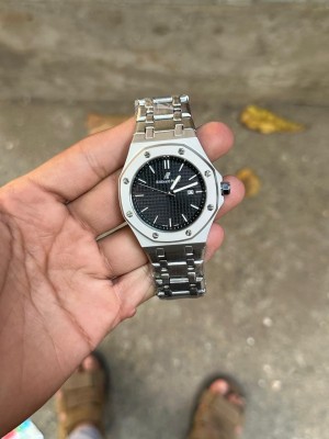 AUDEMAR S PIGUET ROYAL OAK QUARTZ