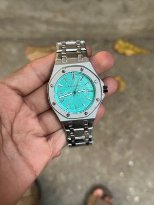 AUDEMAR S PIGUET ROYAL OAK QUARTZ