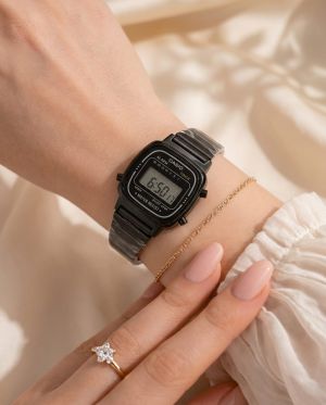 Casio Womens Vintage LA670