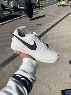 Nik_e  airforce 1x ambush white