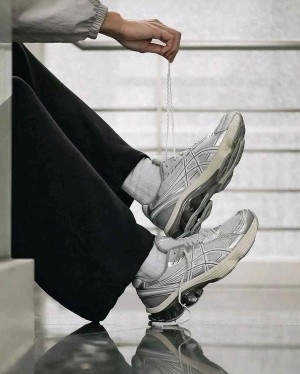 Asicss Gel-Kinetic Fluent White Silver 5043