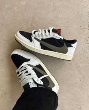 Nik_e air jordan retro 1 low travis scott olive semi ua