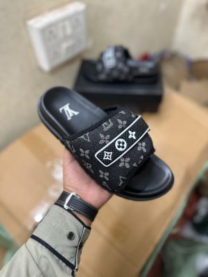 LV premium flip flop 