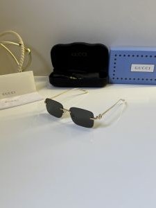 Gucci_T50_Gold_Black