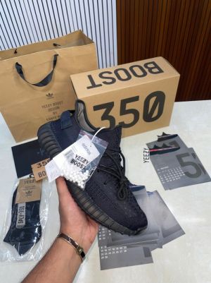 Adida_s  Yeezy 350 V2 ONYX Semi UA with all accessories