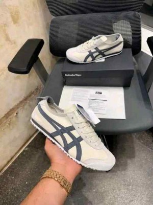 Onitsukaa Tiger Mexico 66 White Grey 385